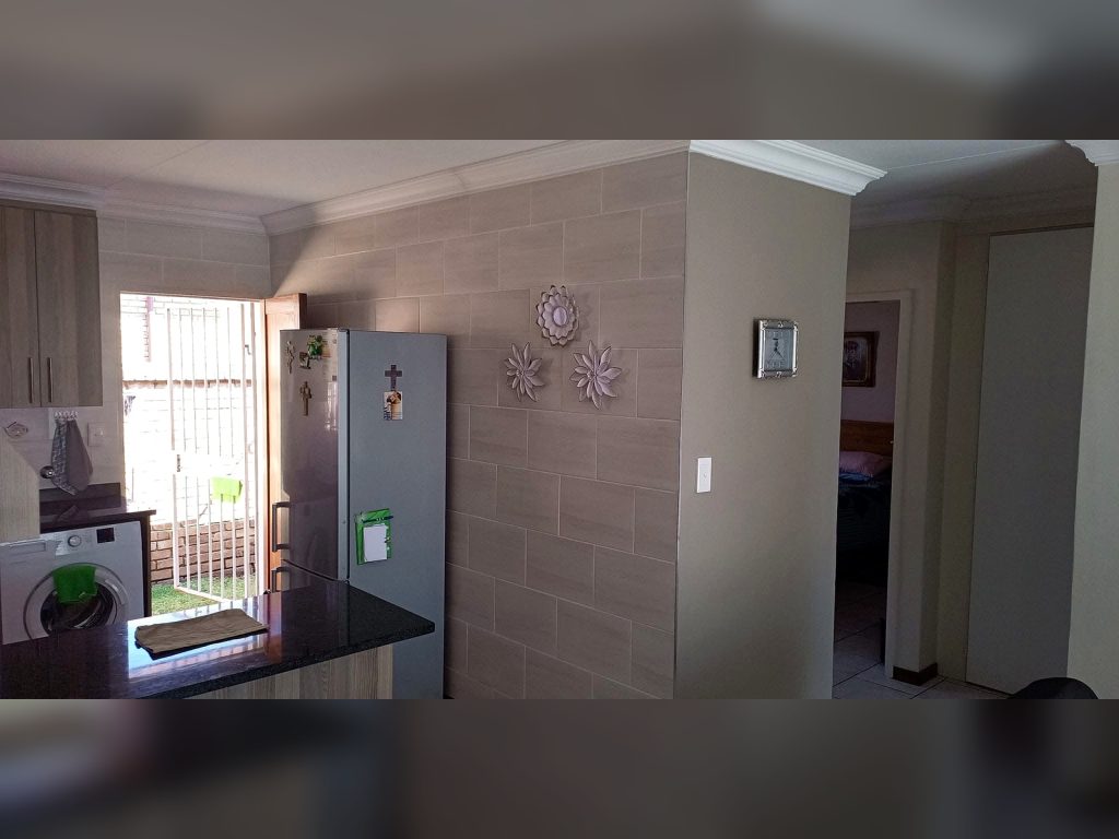 J&M Elegance Escape — image 6