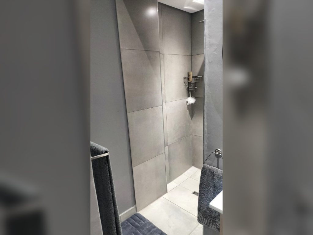 J&M Elegance Escape — image 36