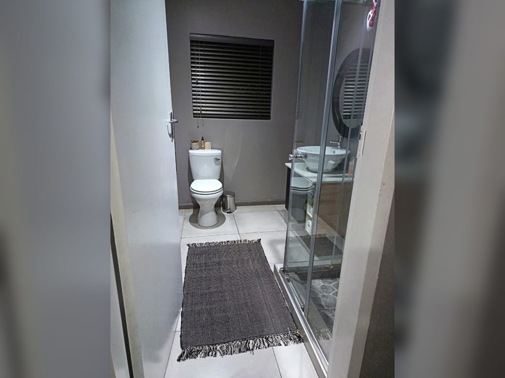 Guest house — image 10