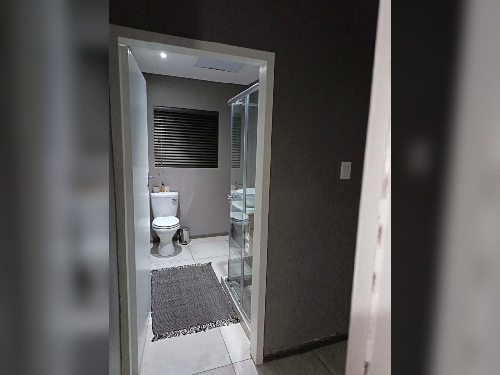 Guest house — image 16